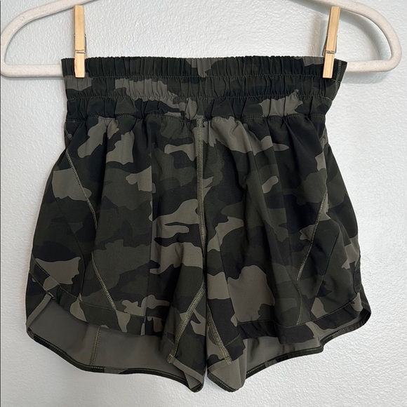 Lululemon Track That Mid-Rise Lined Short 5" Heritage Camo Medium Olive Multi - Picture 2 of 6